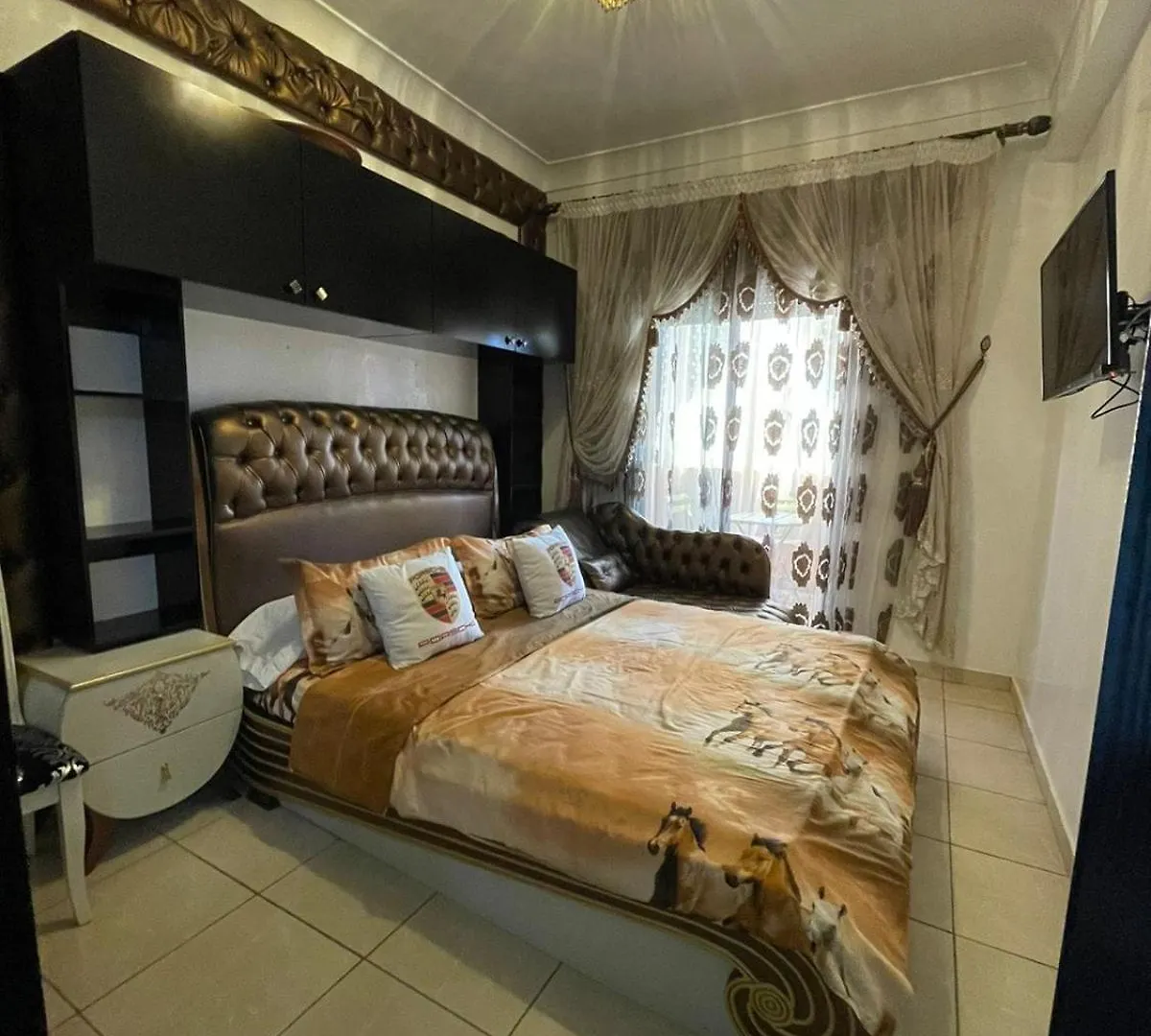 Cosy Apartment Stay With 5 Pools 마라케시