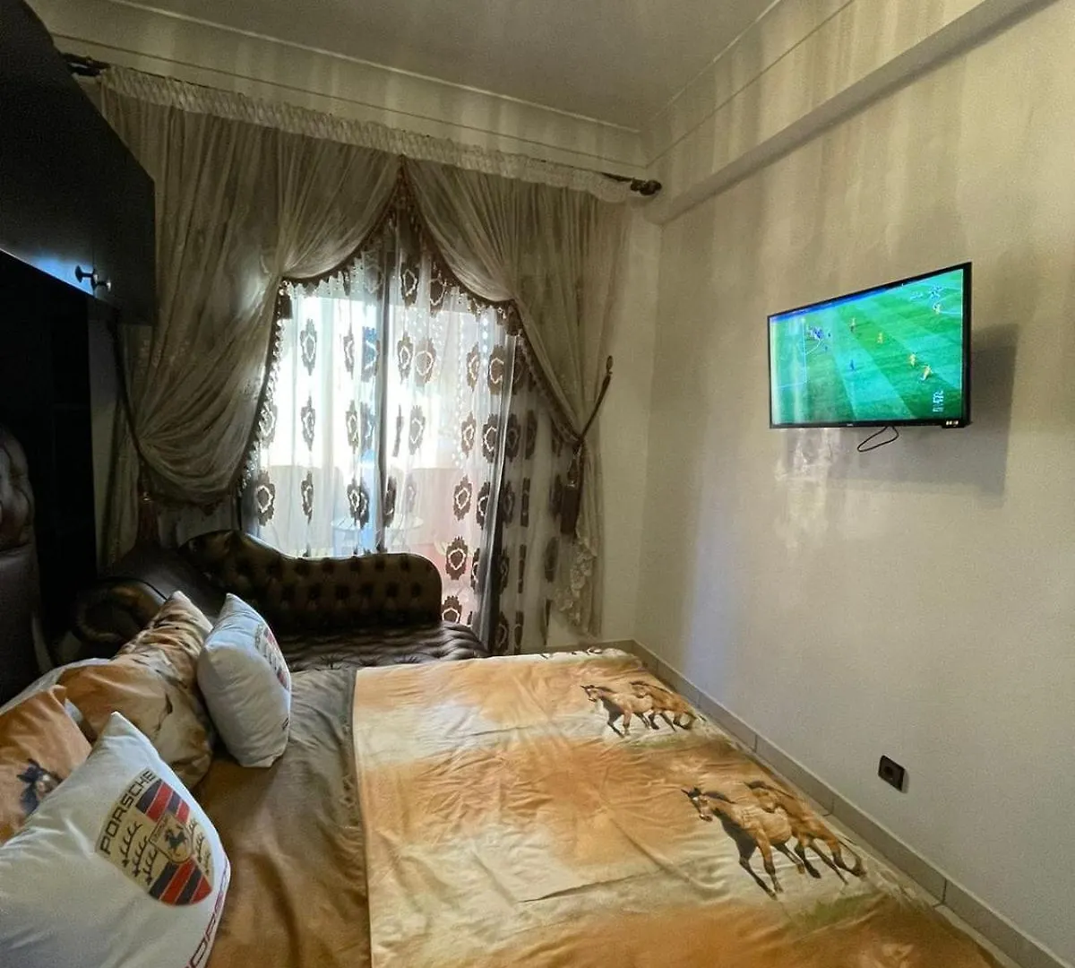 Cosy Apartment Stay With 5 Pools 마라케시